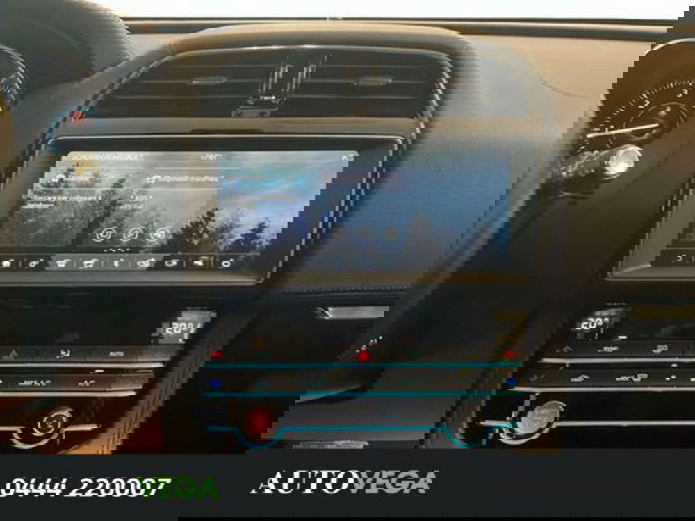 Jaguar F-Pace usata a Vicenza (10)