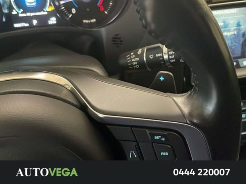 Jaguar F-Pace usata a Vicenza (13)