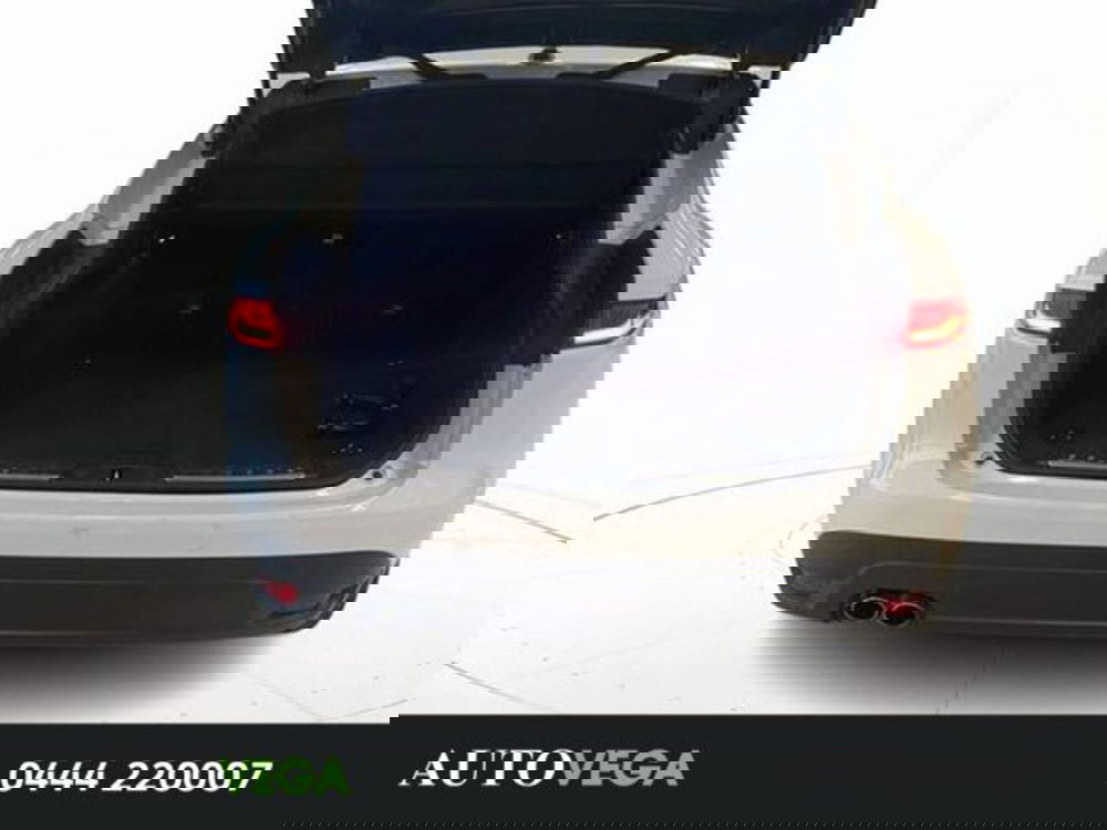 Jaguar F-Pace usata a Vicenza (15)