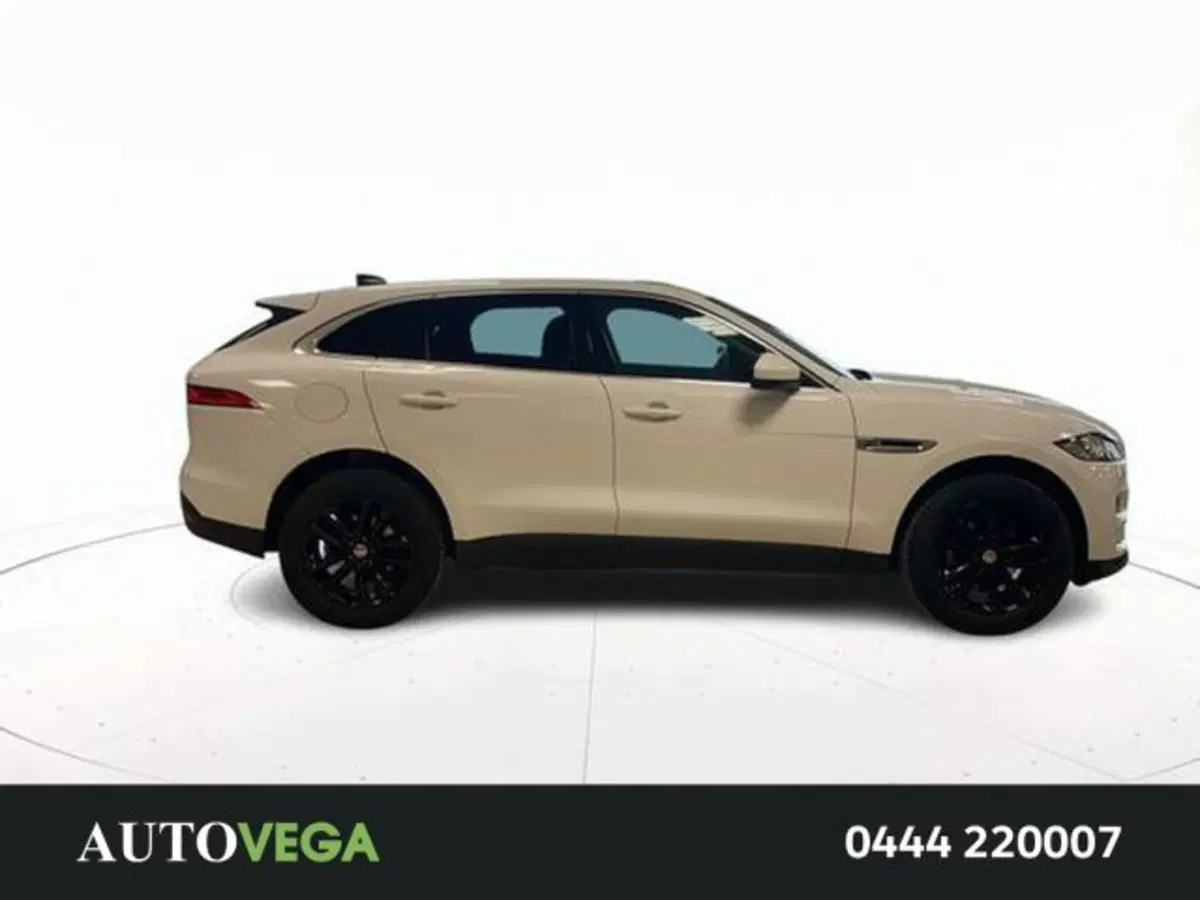 Jaguar F-Pace usata a Vicenza (3)