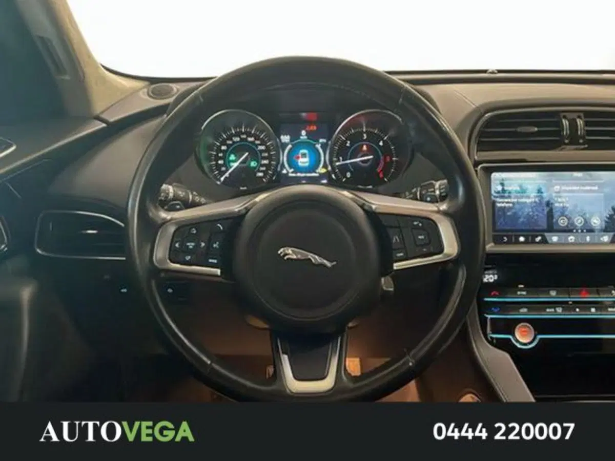 Jaguar F-Pace usata a Vicenza (9)