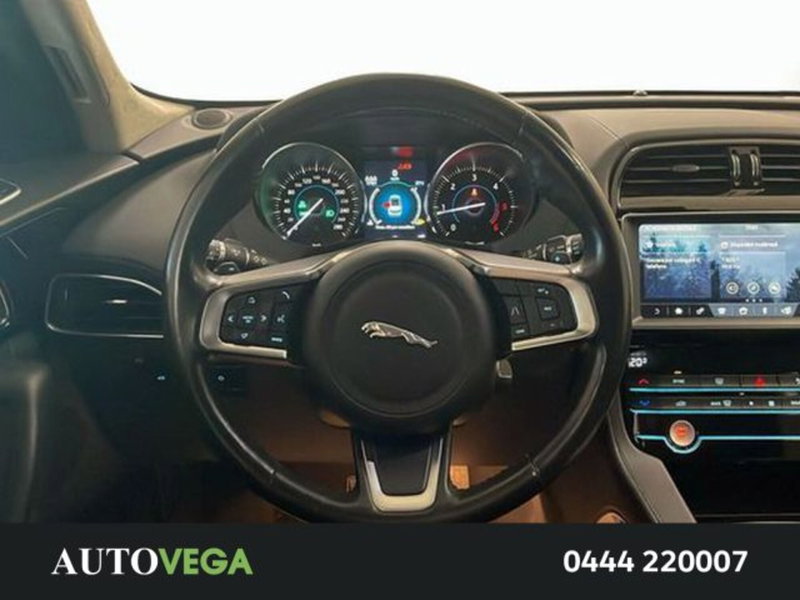 Jaguar F-Pace usata a Vicenza (9)