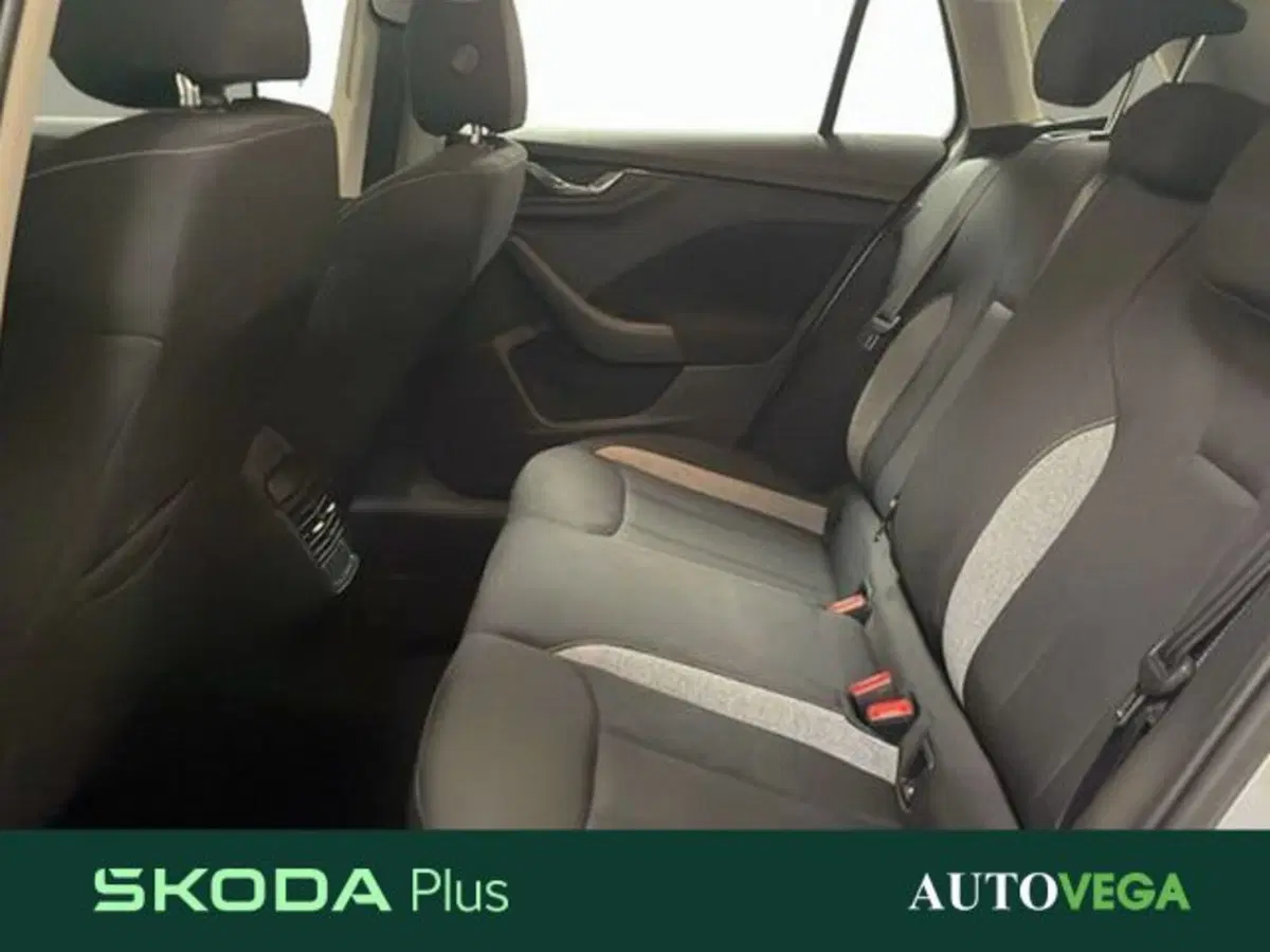 Skoda Kamiq usata a Vicenza (12)