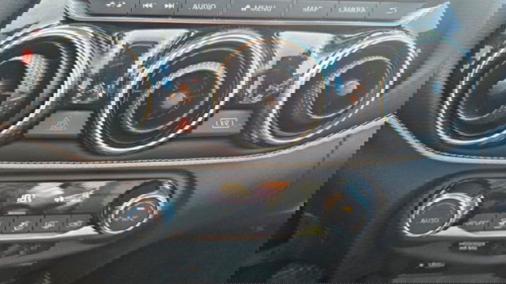 Nissan Juke usata a Lucca (9)