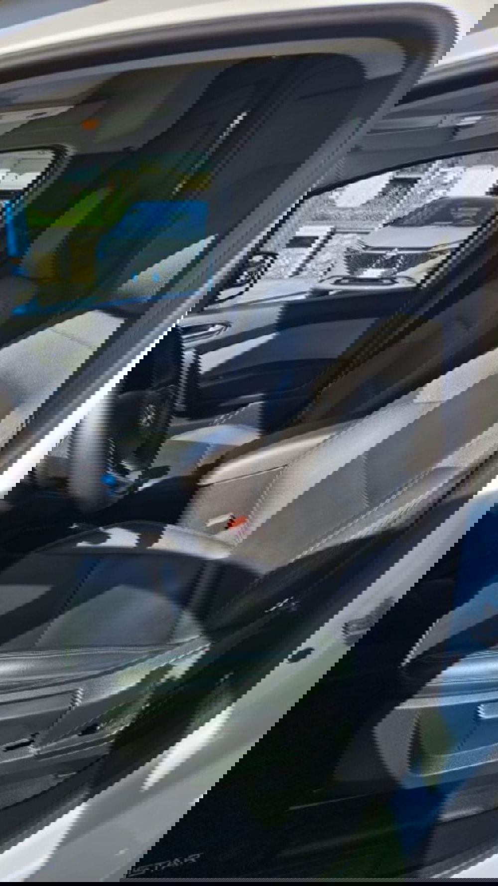 Nissan Townstar usata a Lucca (16)