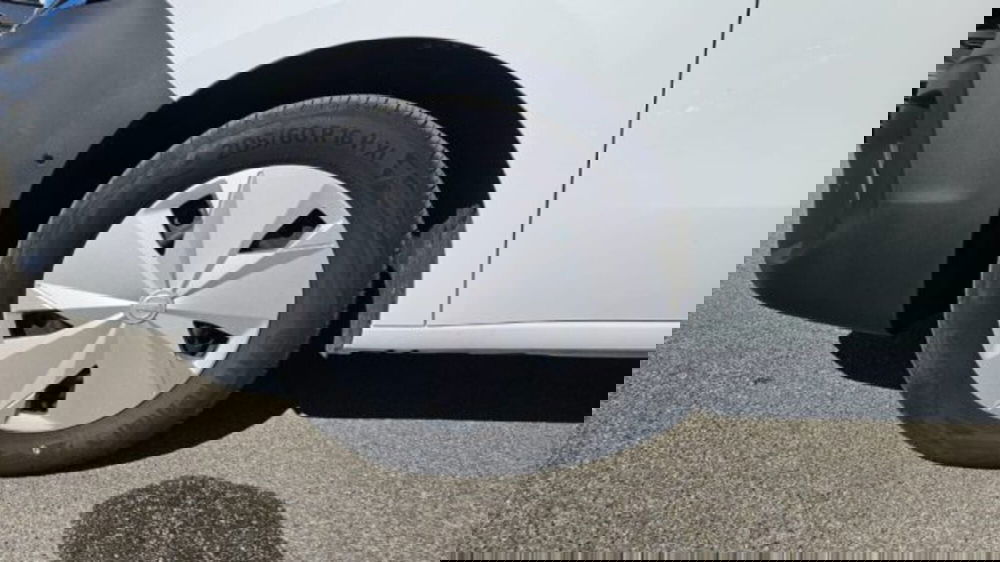 Nissan Townstar usata a Lucca (17)