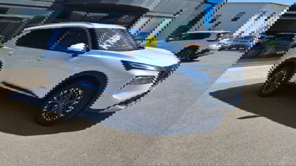 Nissan X-Trail nuova a Lucca (2)