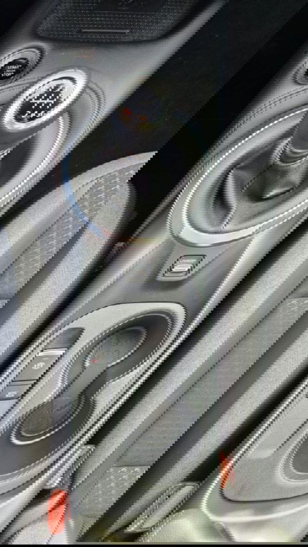 Nissan Juke usata a Lucca (12)