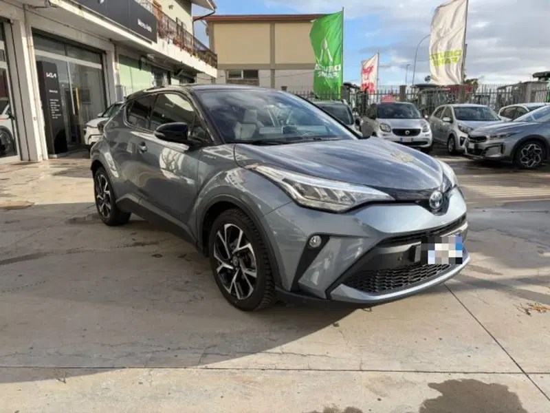 Toyota Toyota C-HR usata a Sassari (2)