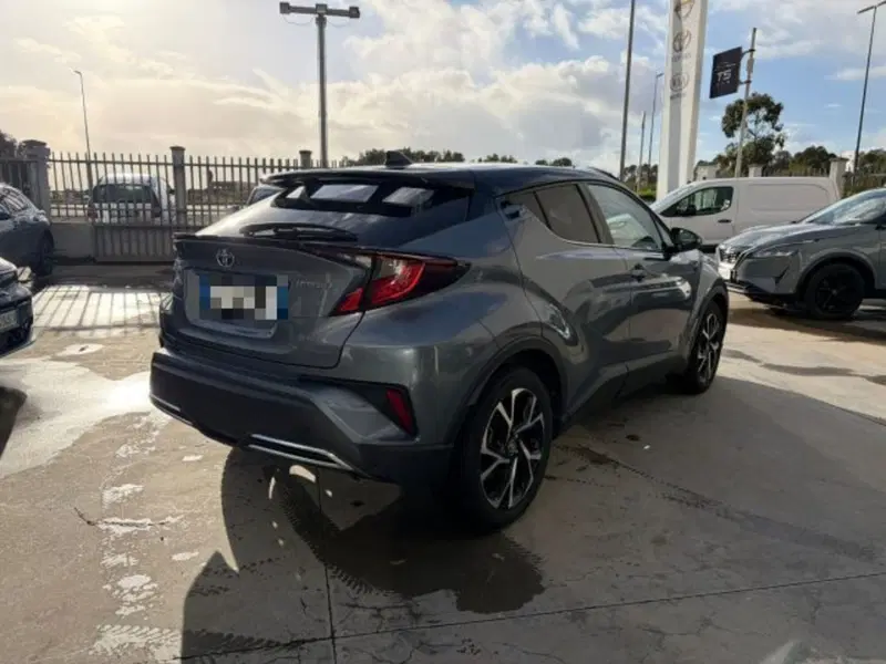 Toyota Toyota C-HR usata a Sassari (3)