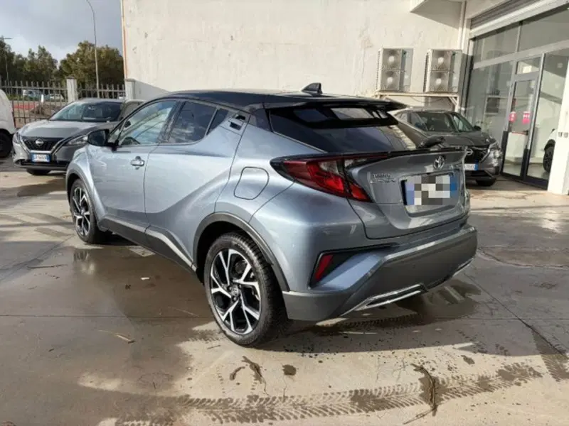 Toyota Toyota C-HR usata a Sassari (4)