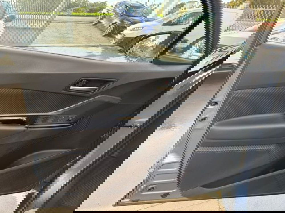 Toyota Toyota C-HR usata a Sassari (6)