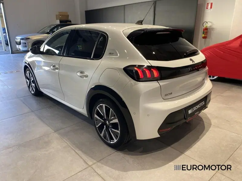 Peugeot 208 usata a Bari (11)