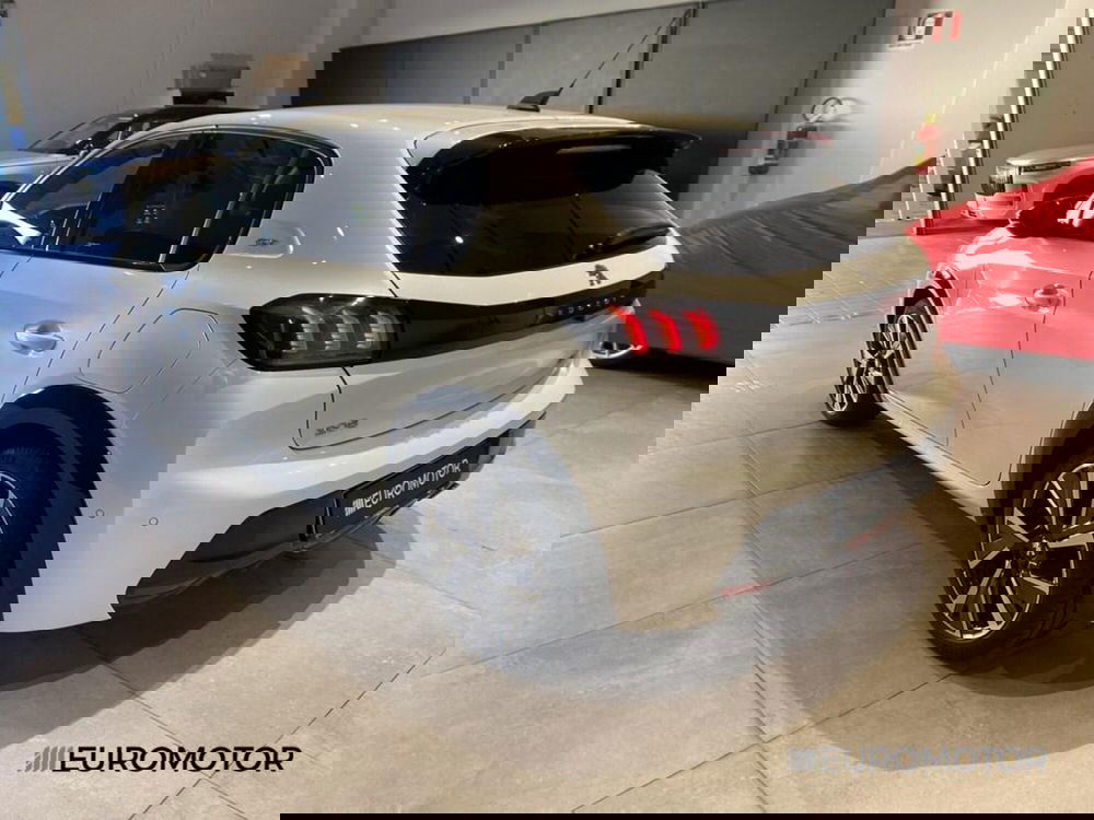 Peugeot 208 usata a Bari (11)