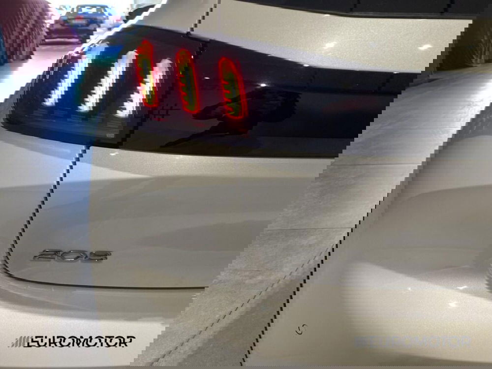 Peugeot 208 usata a Bari (14)