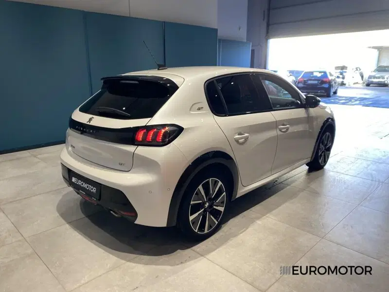 Peugeot 208 usata a Bari (9)