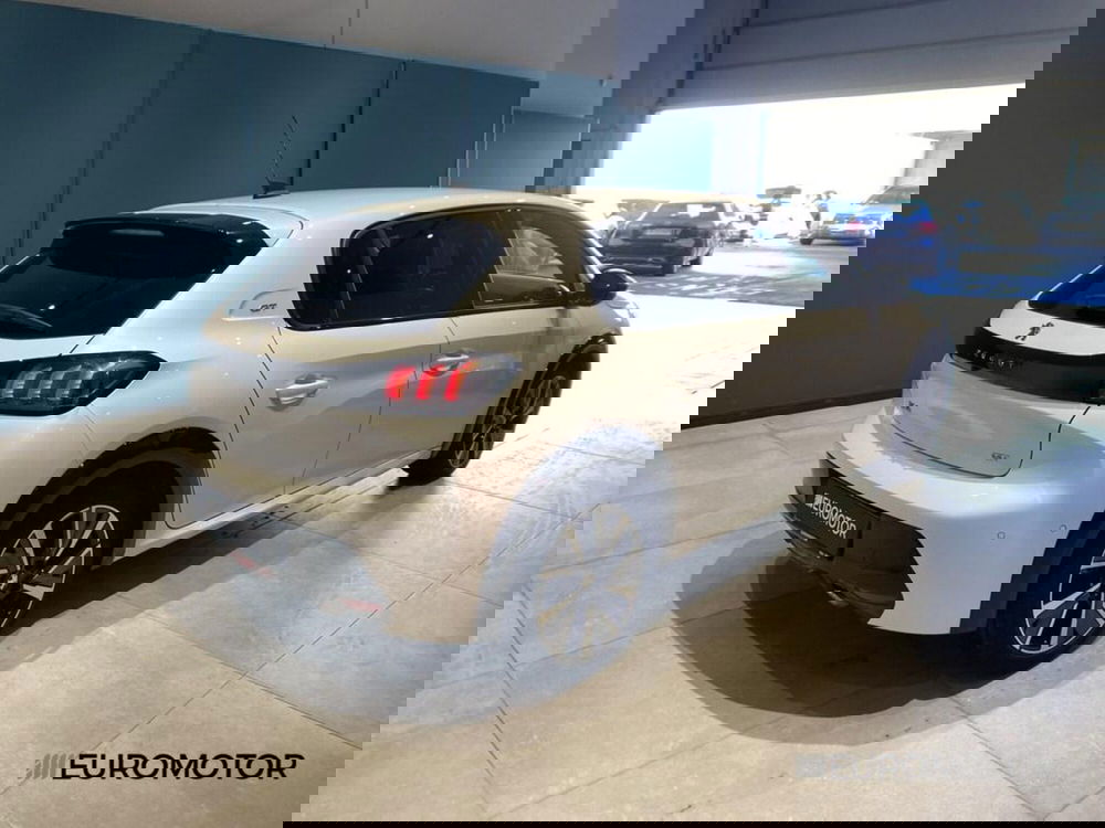 Peugeot 208 usata a Bari (9)