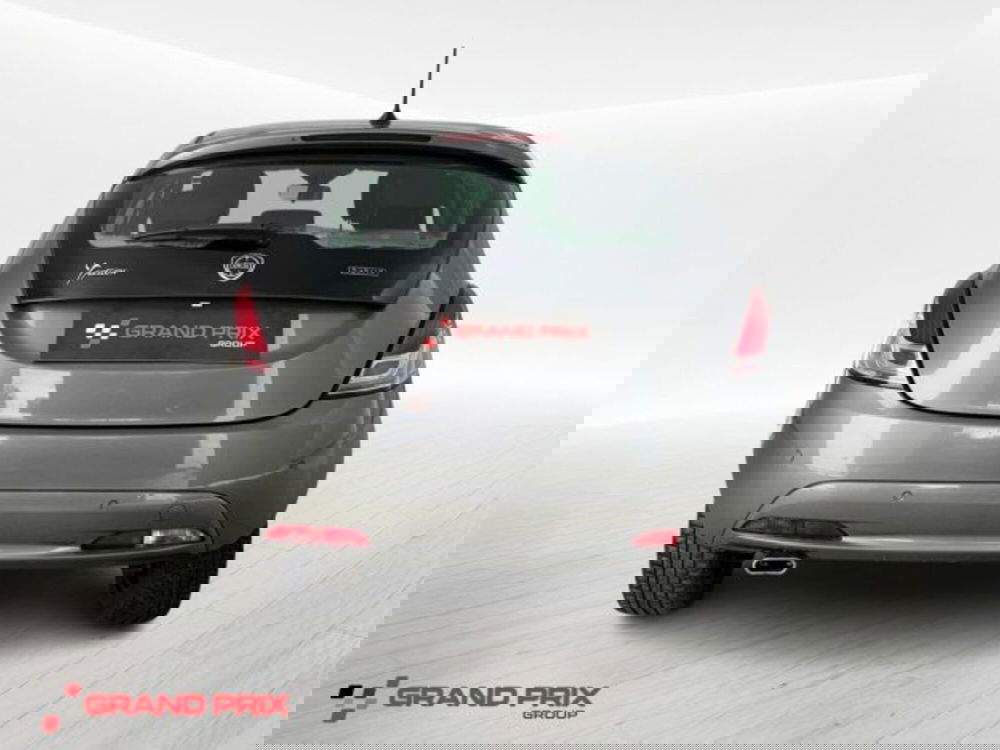 Lancia Ypsilon usata a Bologna (5)