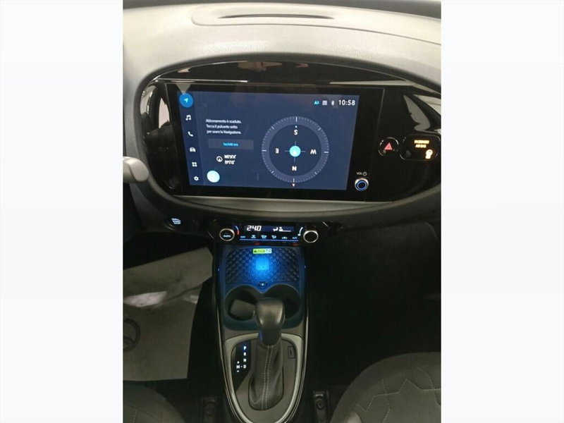 Toyota Aygo X usata a Monza e Brianza (11)