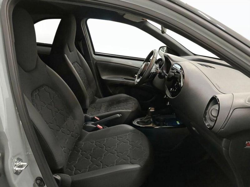 Toyota Aygo X usata a Monza e Brianza (9)