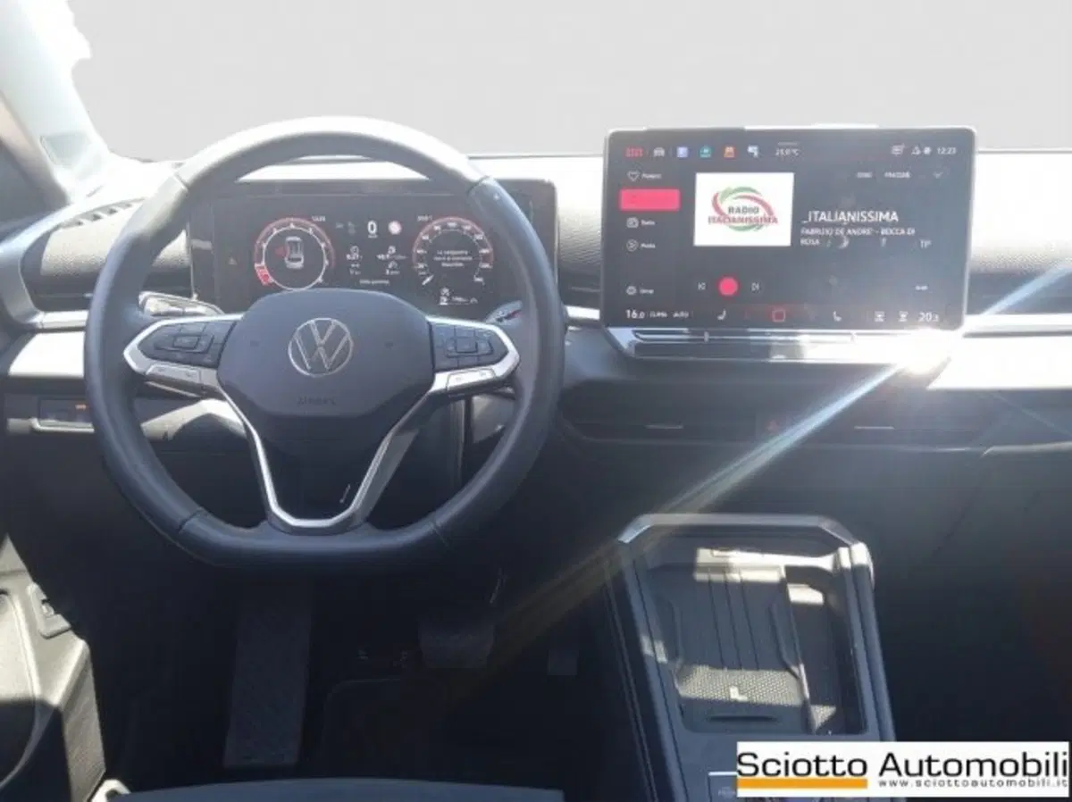 Volkswagen T-Roc nuova a Messina (14)