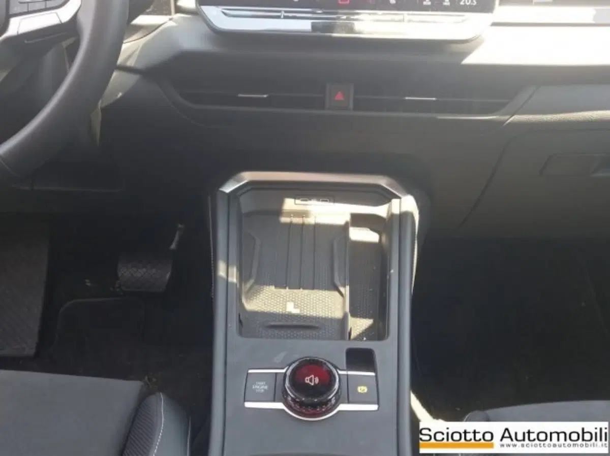 Volkswagen T-Roc nuova a Messina (15)