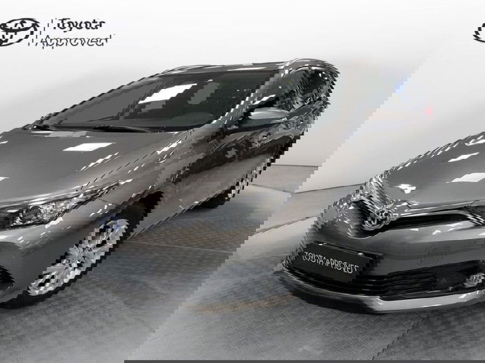Toyota Auris Station Wagon usata a Prato