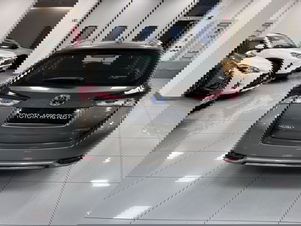 Toyota Auris Station Wagon usata a Prato (5)