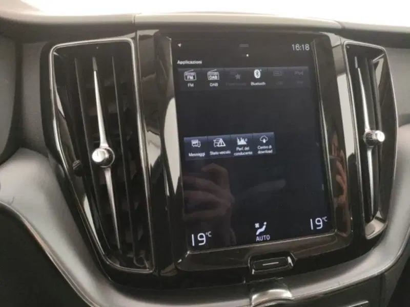 Volvo XC60 usata a Modena (16)