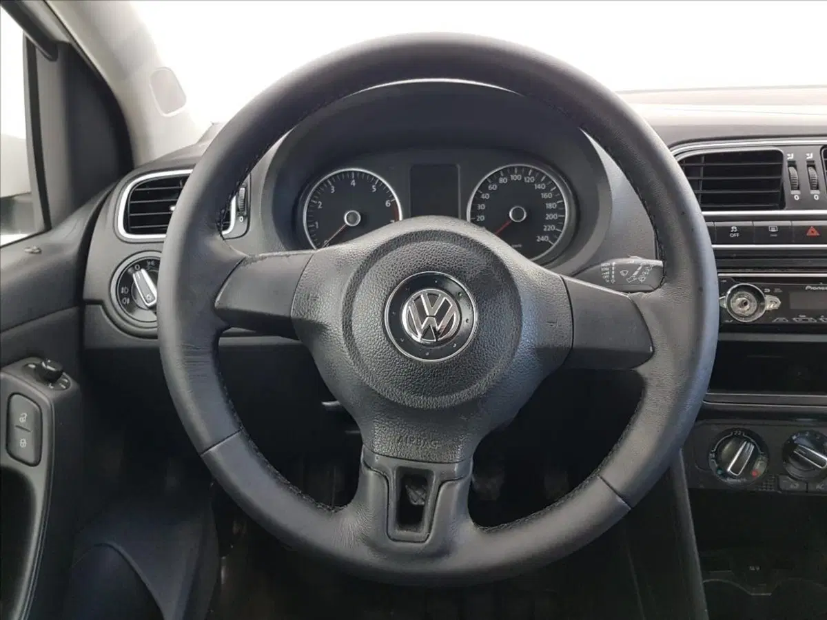 Volkswagen Polo usata a Lucca (14)