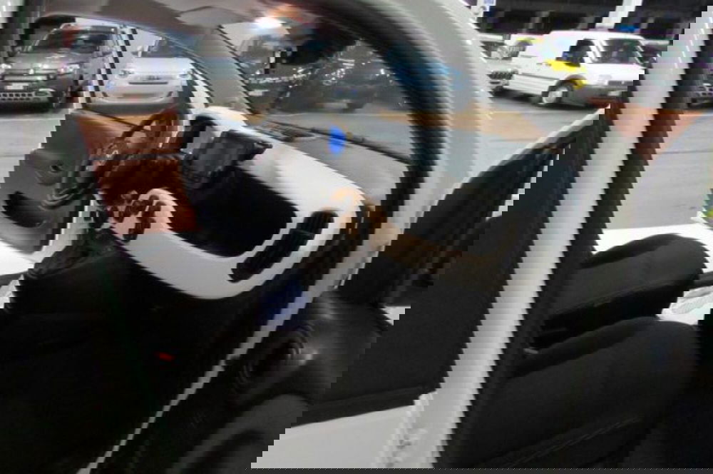 Fiat Panda Cross usata a Milano (16)