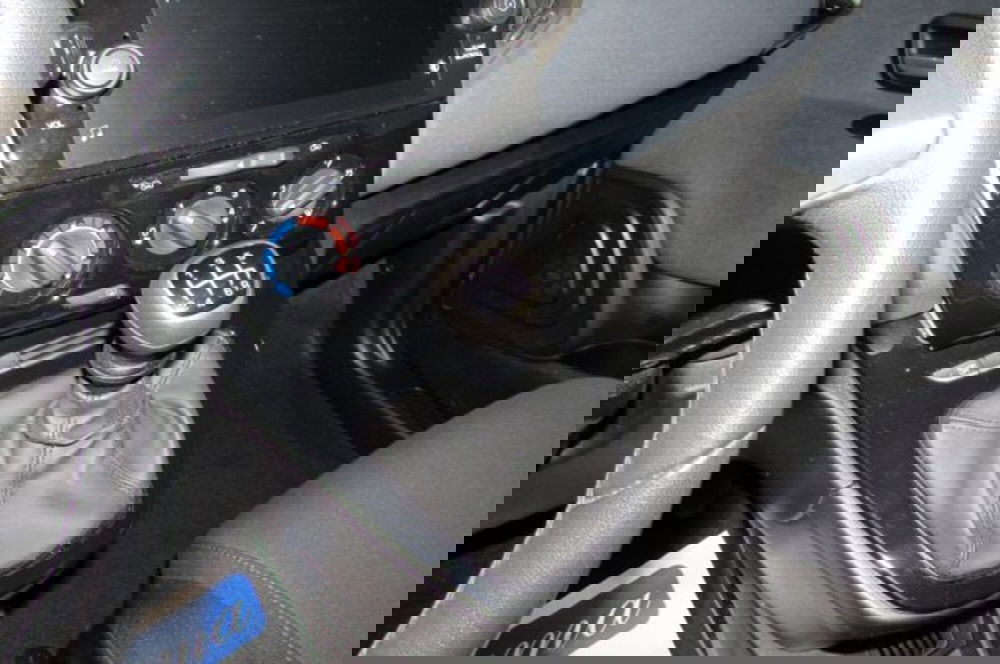 Lancia Ypsilon usata a Milano (10)