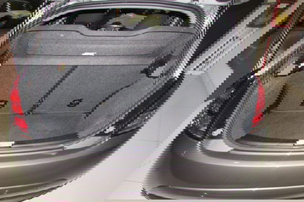 Lancia Ypsilon usata a Milano (13)