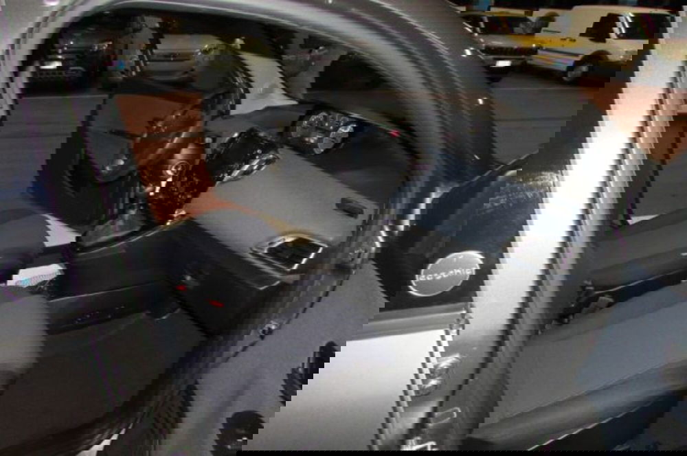 Lancia Ypsilon usata a Milano (15)