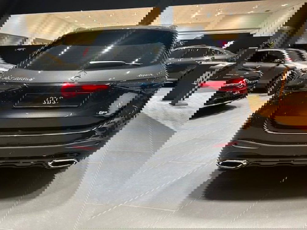 Mercedes-Benz GLC nuova a Potenza (4)