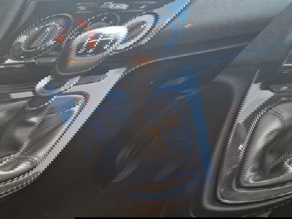 Lancia Ypsilon usata a Salerno (17)