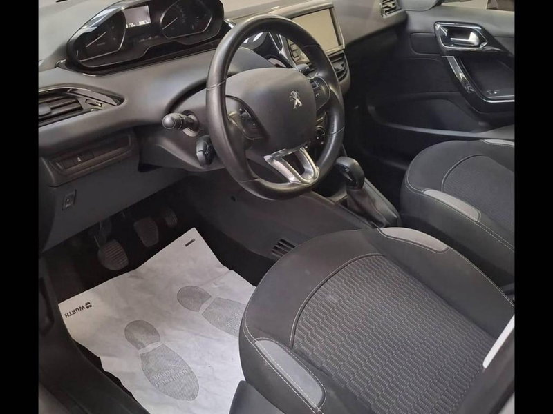 Peugeot 208 usata a Torino (12)