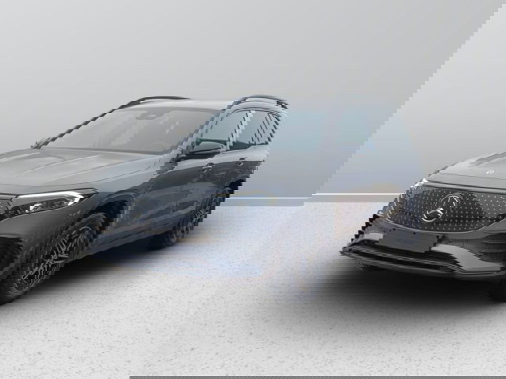 Mercedes-Benz EQB nuova a Teramo