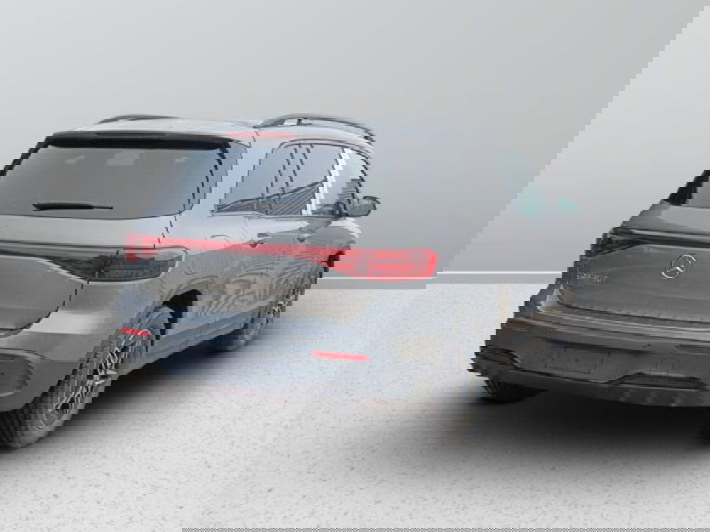 Mercedes-Benz EQB nuova a Teramo (5)
