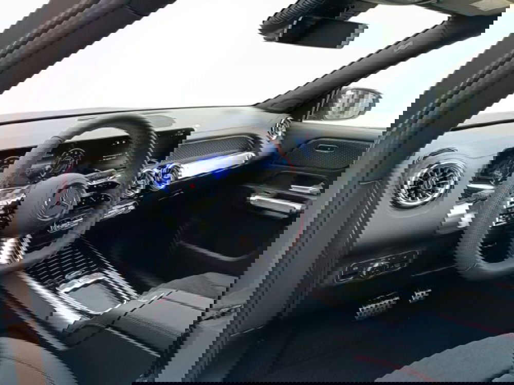 Mercedes-Benz EQB nuova a Teramo (7)