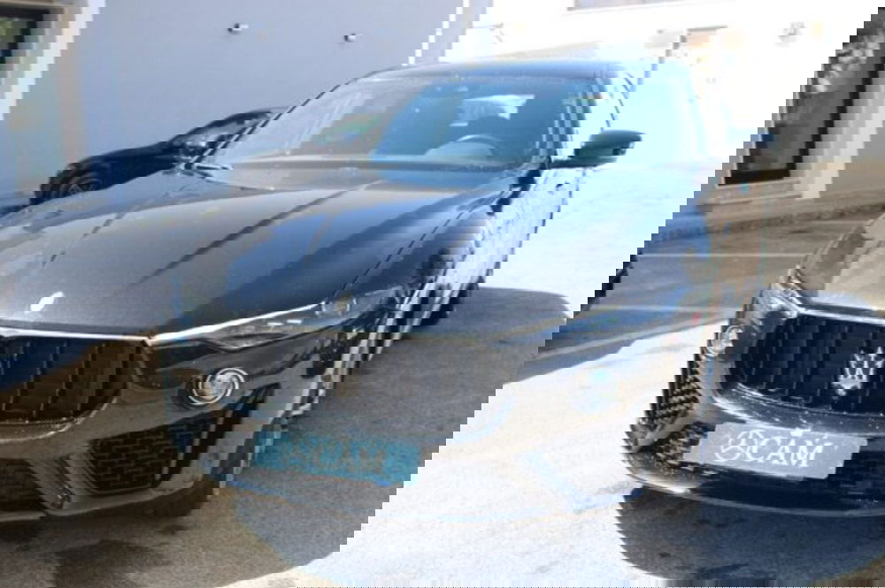 Maserati Levante usata a Lecce