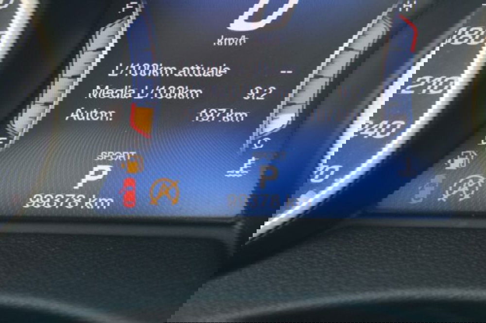 Maserati Levante usata a Lecce (10)