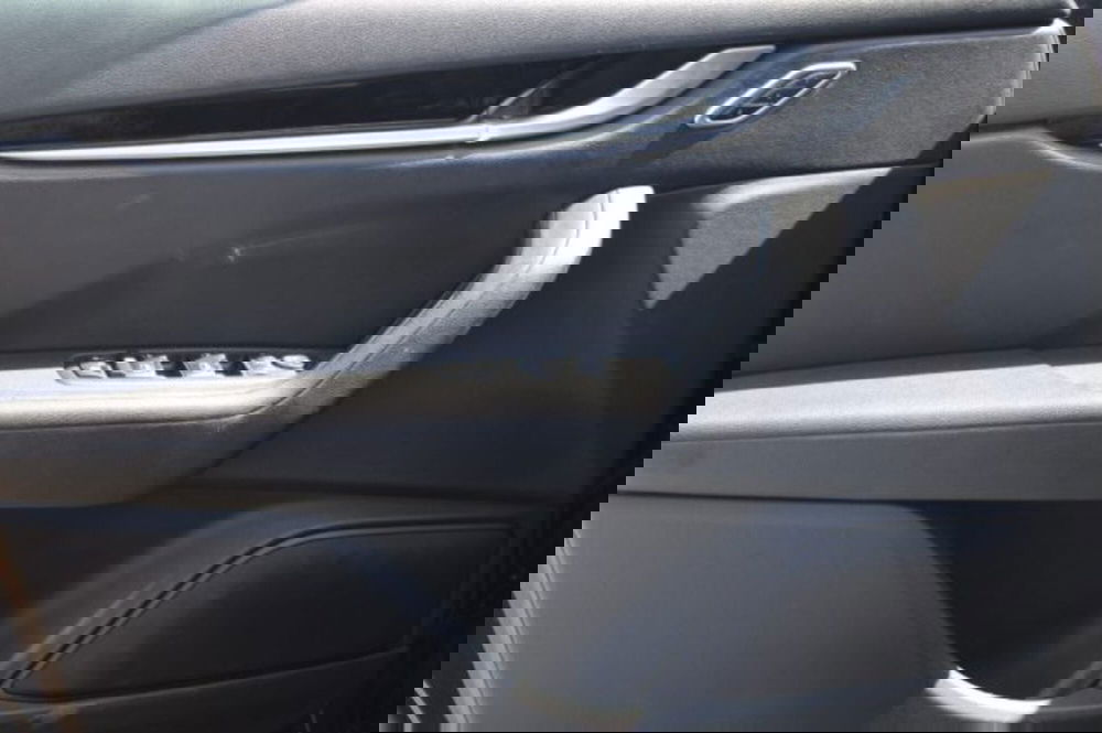 Maserati Levante usata a Lecce (13)