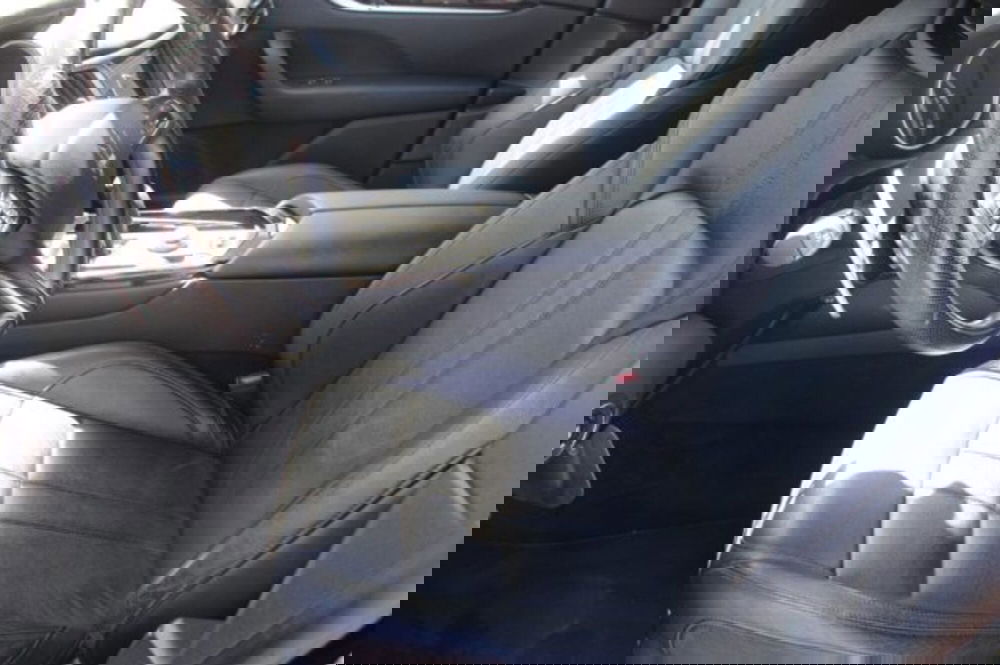 Maserati Levante usata a Lecce (8)