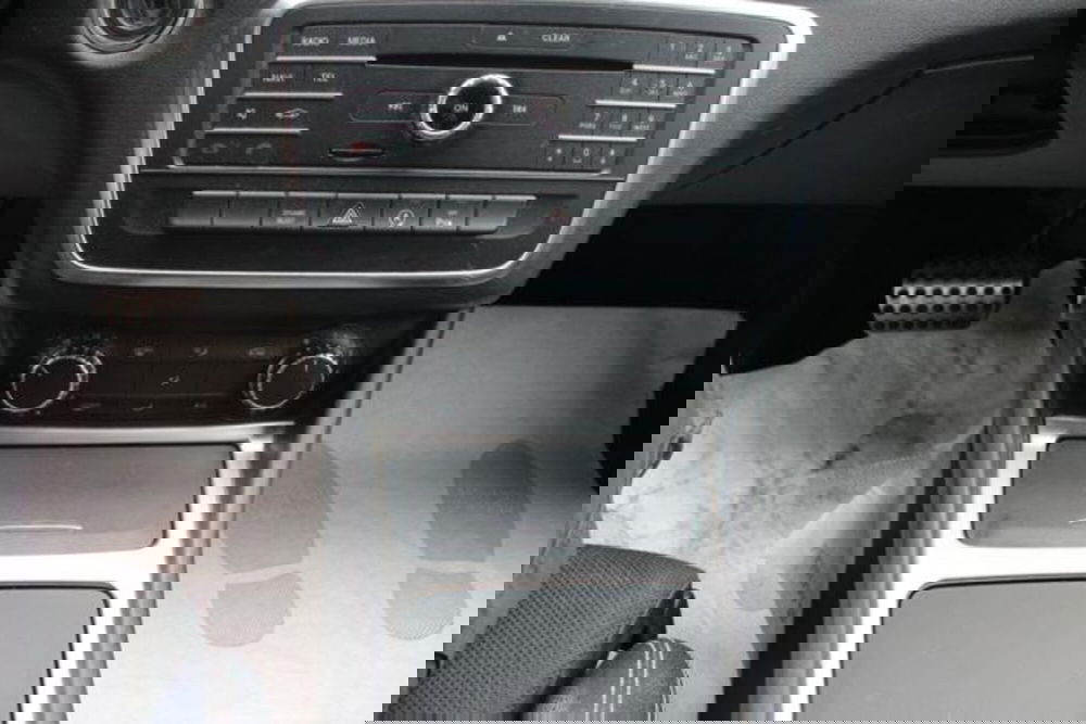 Mercedes-Benz CLA usata a Lecce (7)