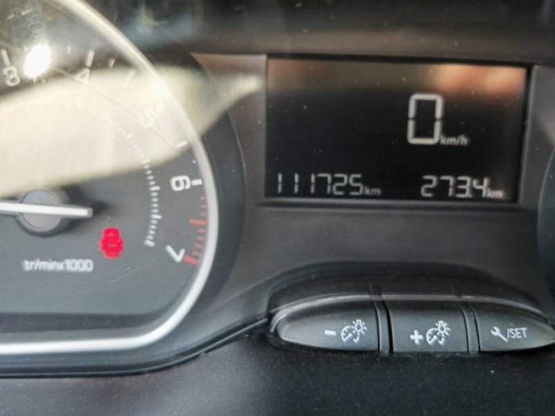 Peugeot 208 usata a Padova (10)