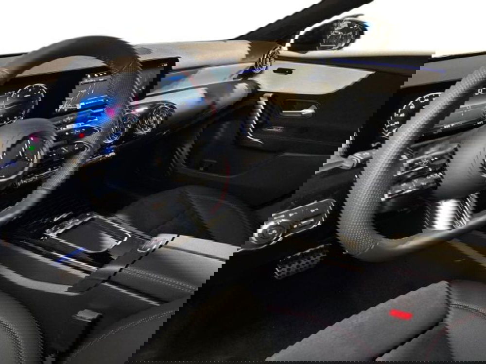 Mercedes-Benz Classe A nuova a Bologna (11)