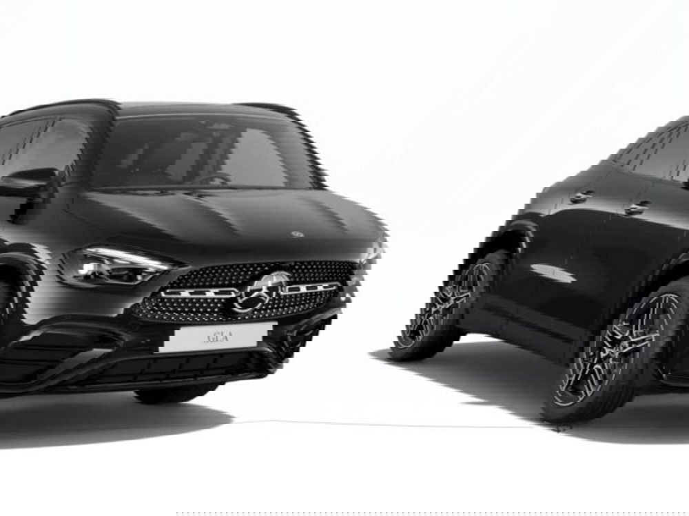 Mercedes-Benz GLA SUV nuova a Verona