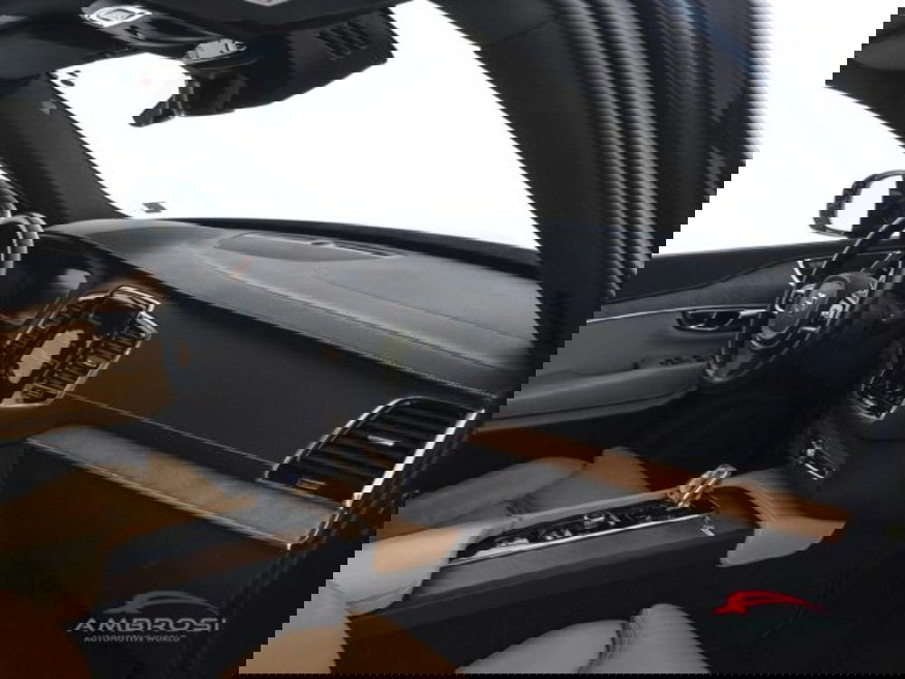 Volvo XC90 usata a Perugia (12)