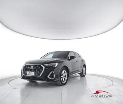 Audi Q3 Sportback 35 2.0 tdi S line edition s-tronic del 2023 usata a Corciano